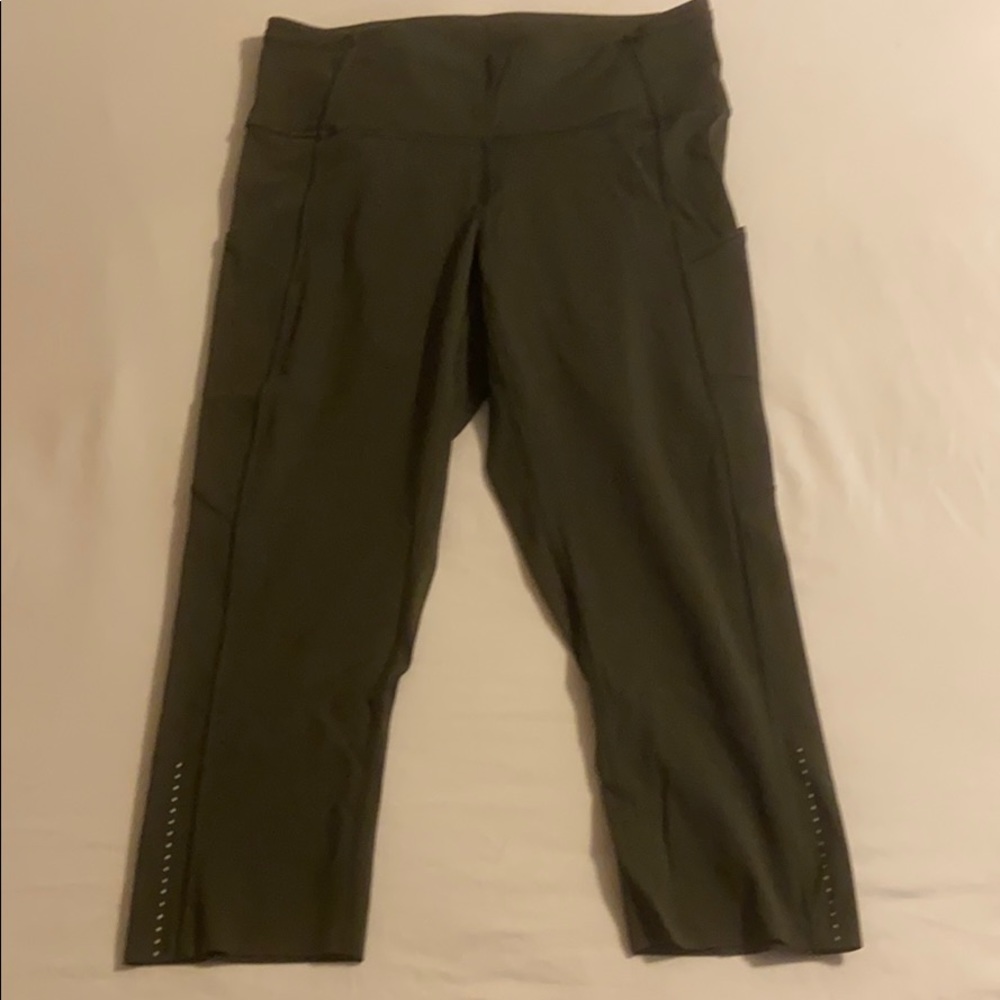 Lululemon crop pants